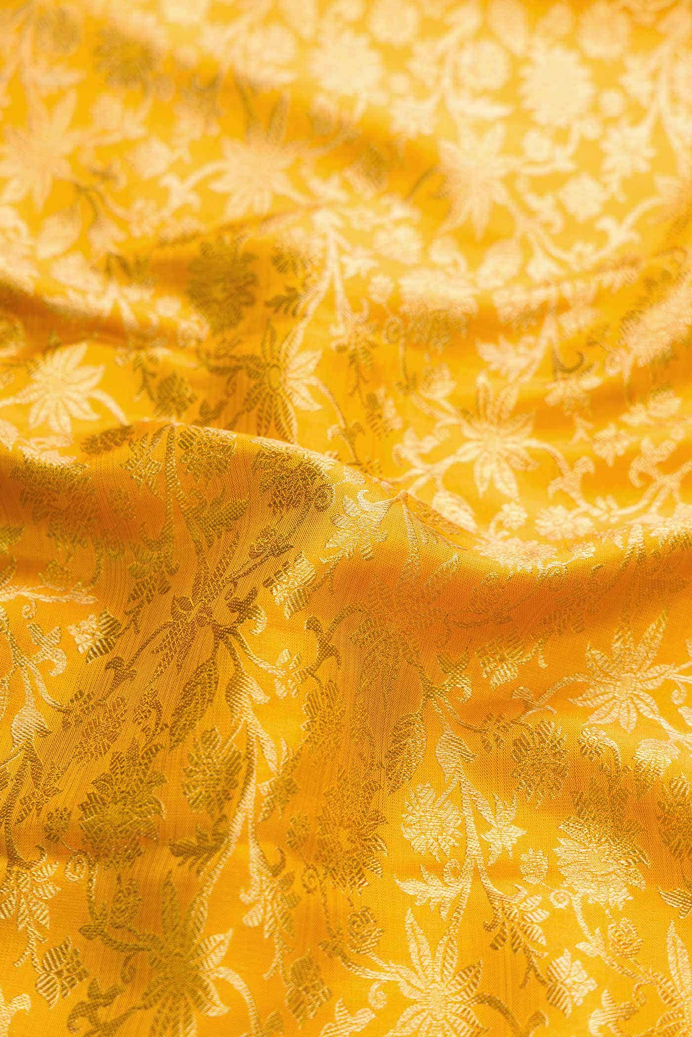 Pure Silk Pure Zari Yellow Dual Tone Kanjivaram Saree - Image 3