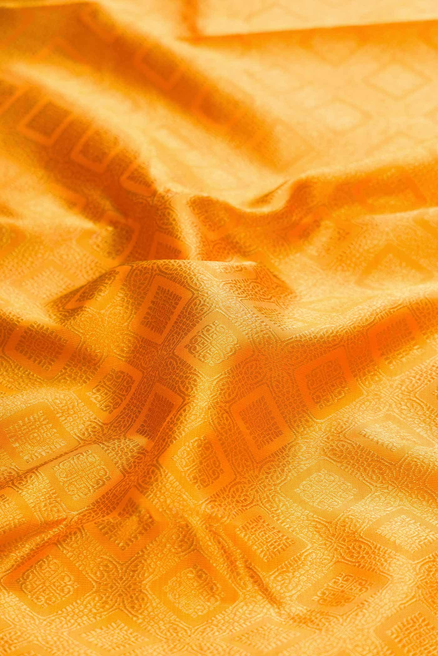 Pure Silk Pure Zari Yellow Dual Tone Kanjivaram Saree - Image 3