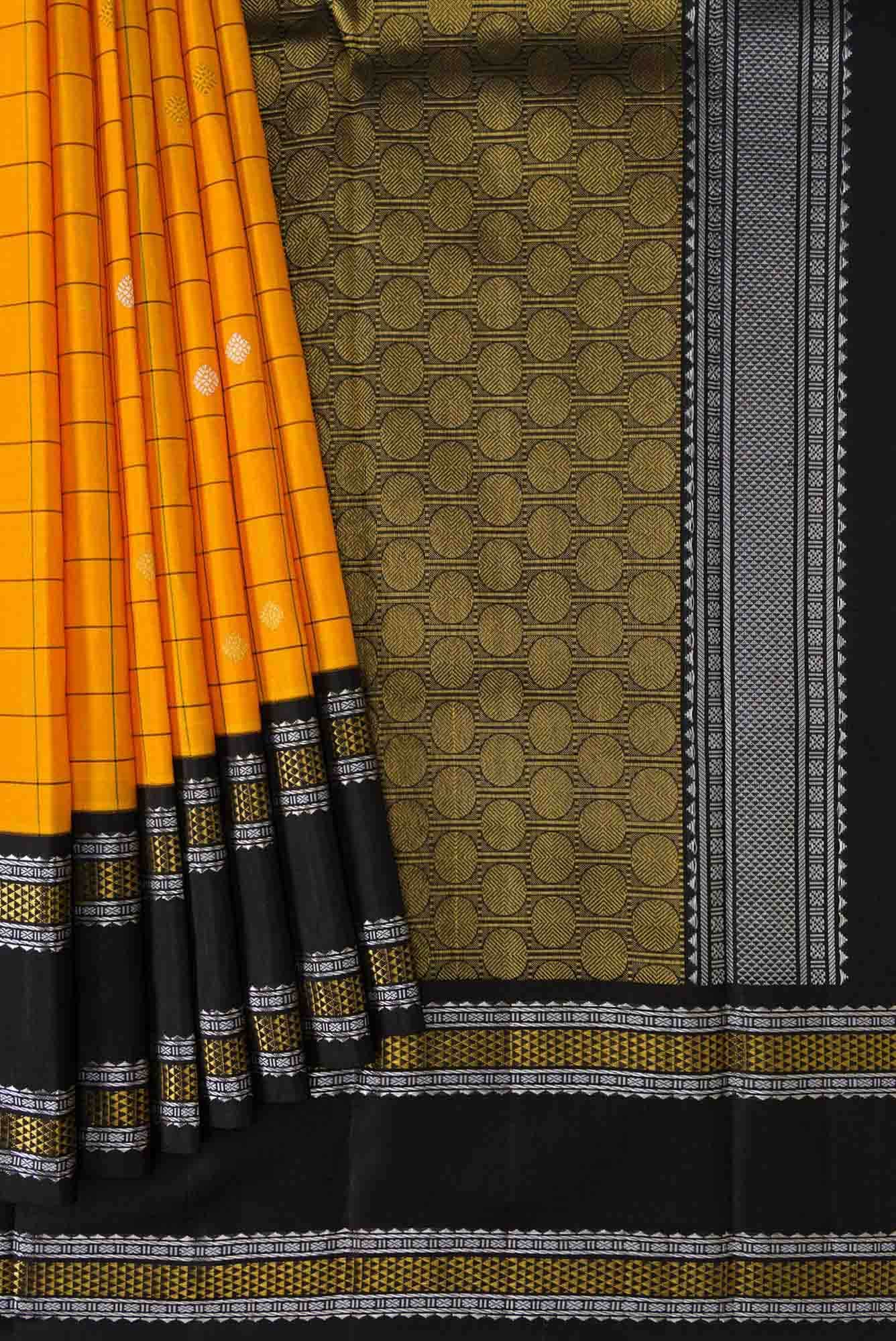 Pure Silk Pure Zari Yellow Dual Tone Kanjivaram Saree - Image 2