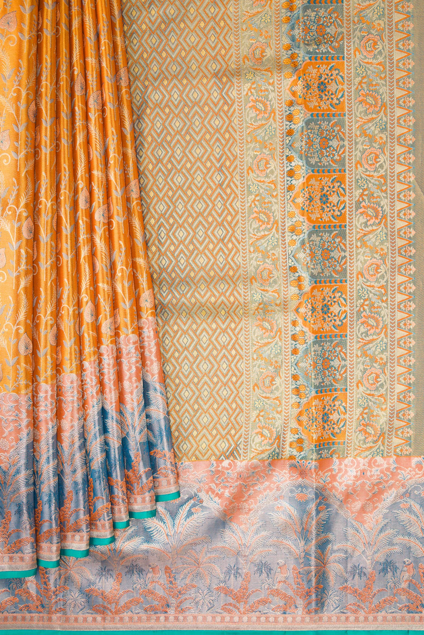 Yellow Dual Tone Kanjivaram Tissue Silk Saree - Image 4