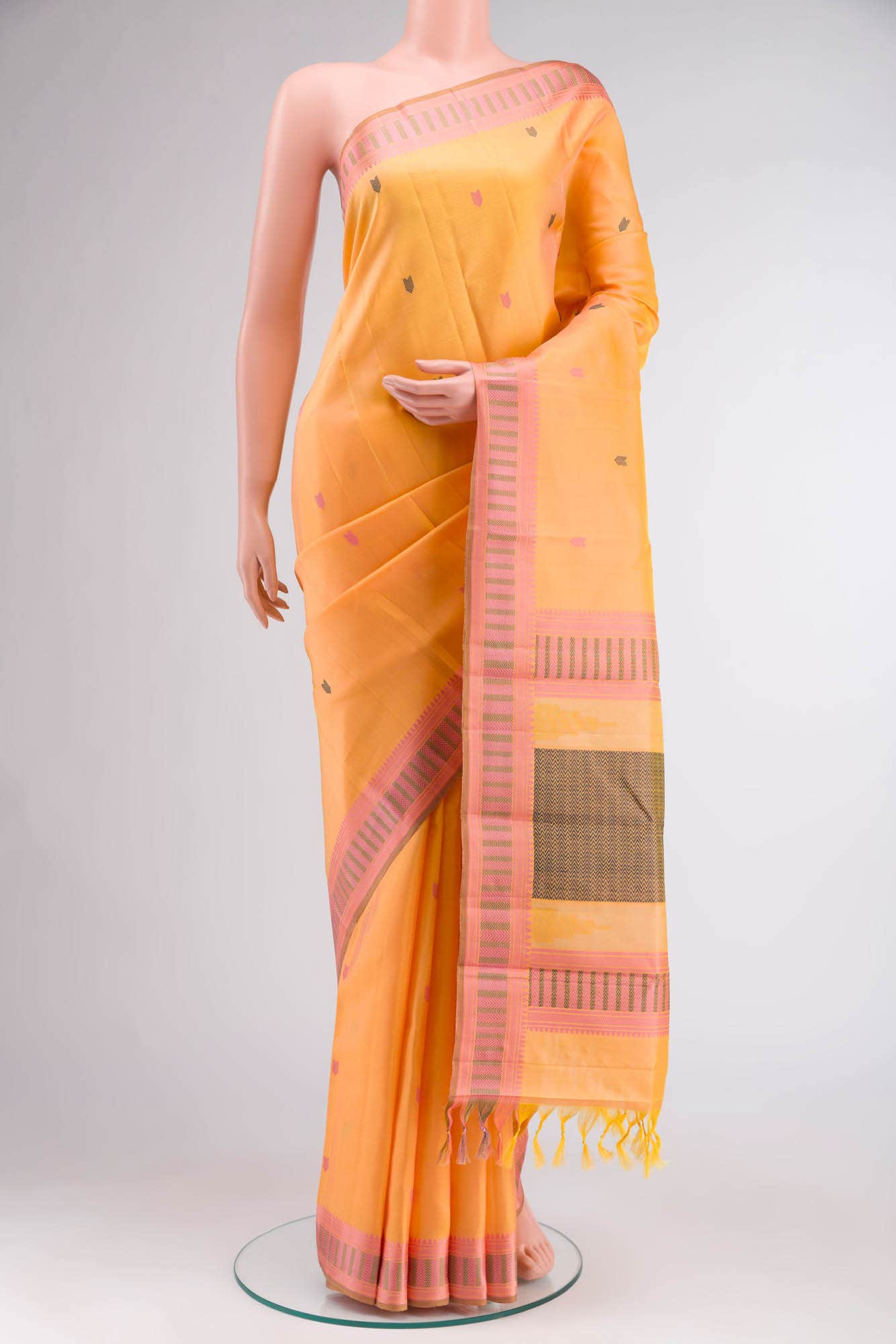 Yellow Kanchipuram Silk Saree - Image 7