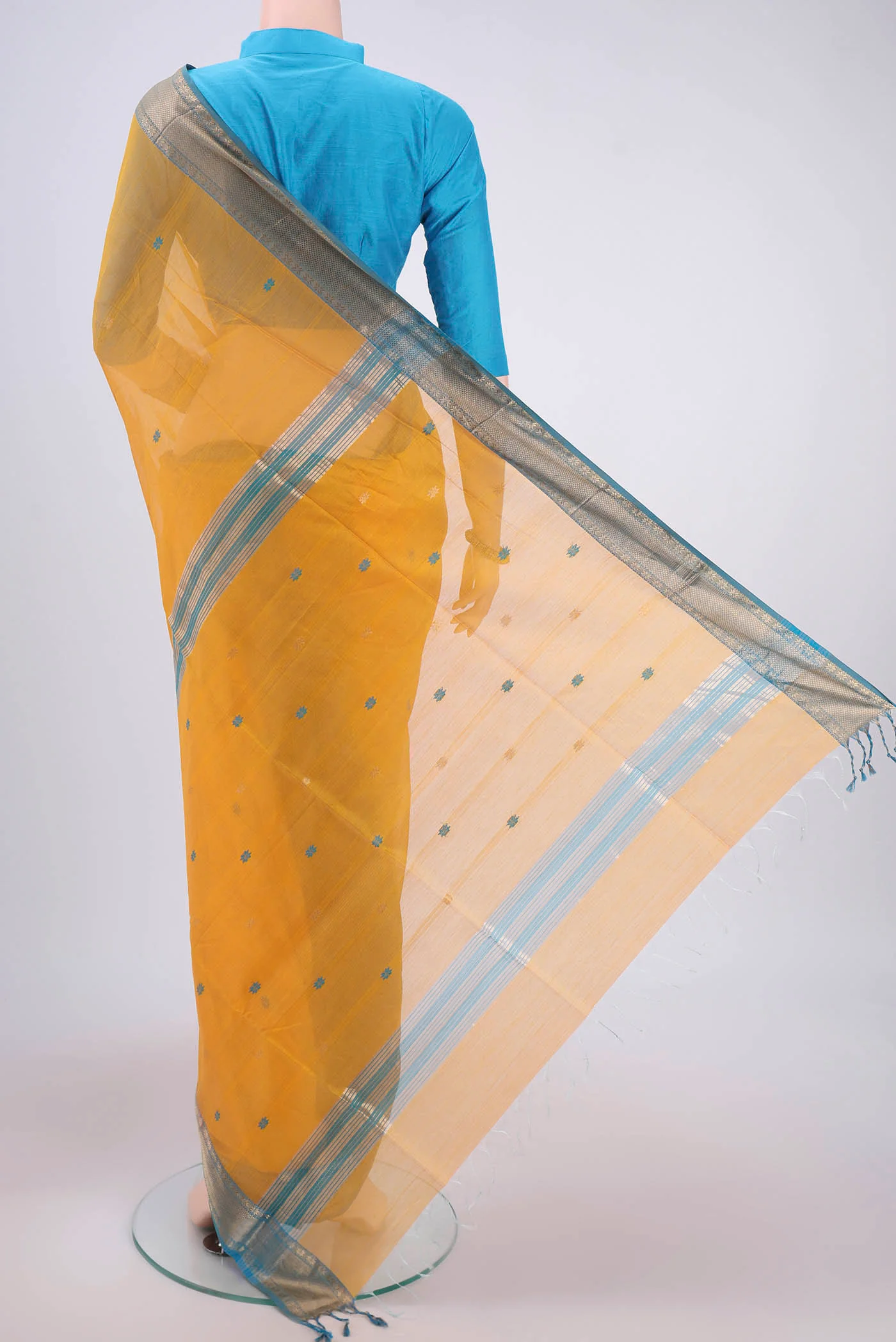 Yellow Maheshwari Silk Cotton Saree - Image 3
