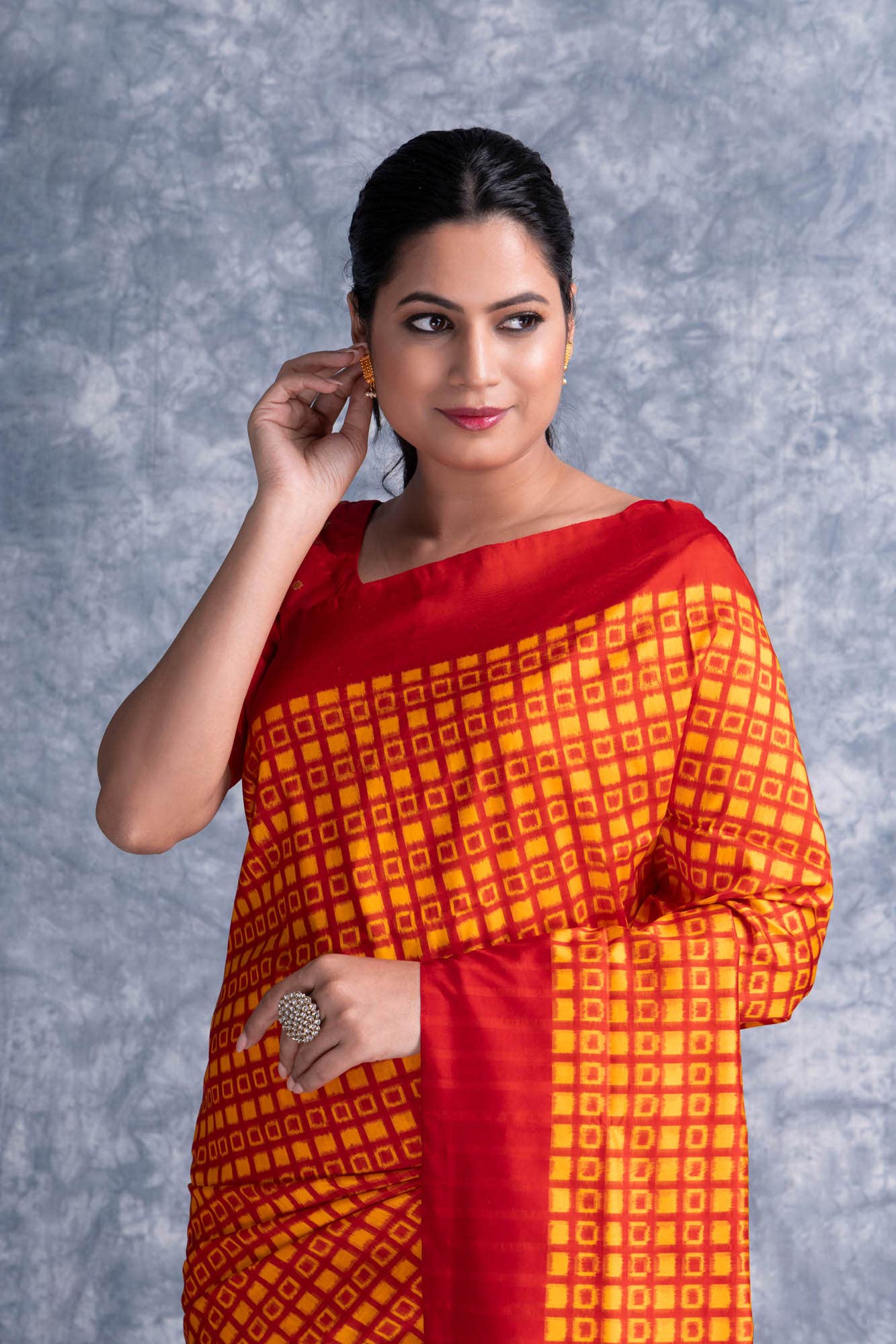 Yellow Pochampally Saree - Image 2