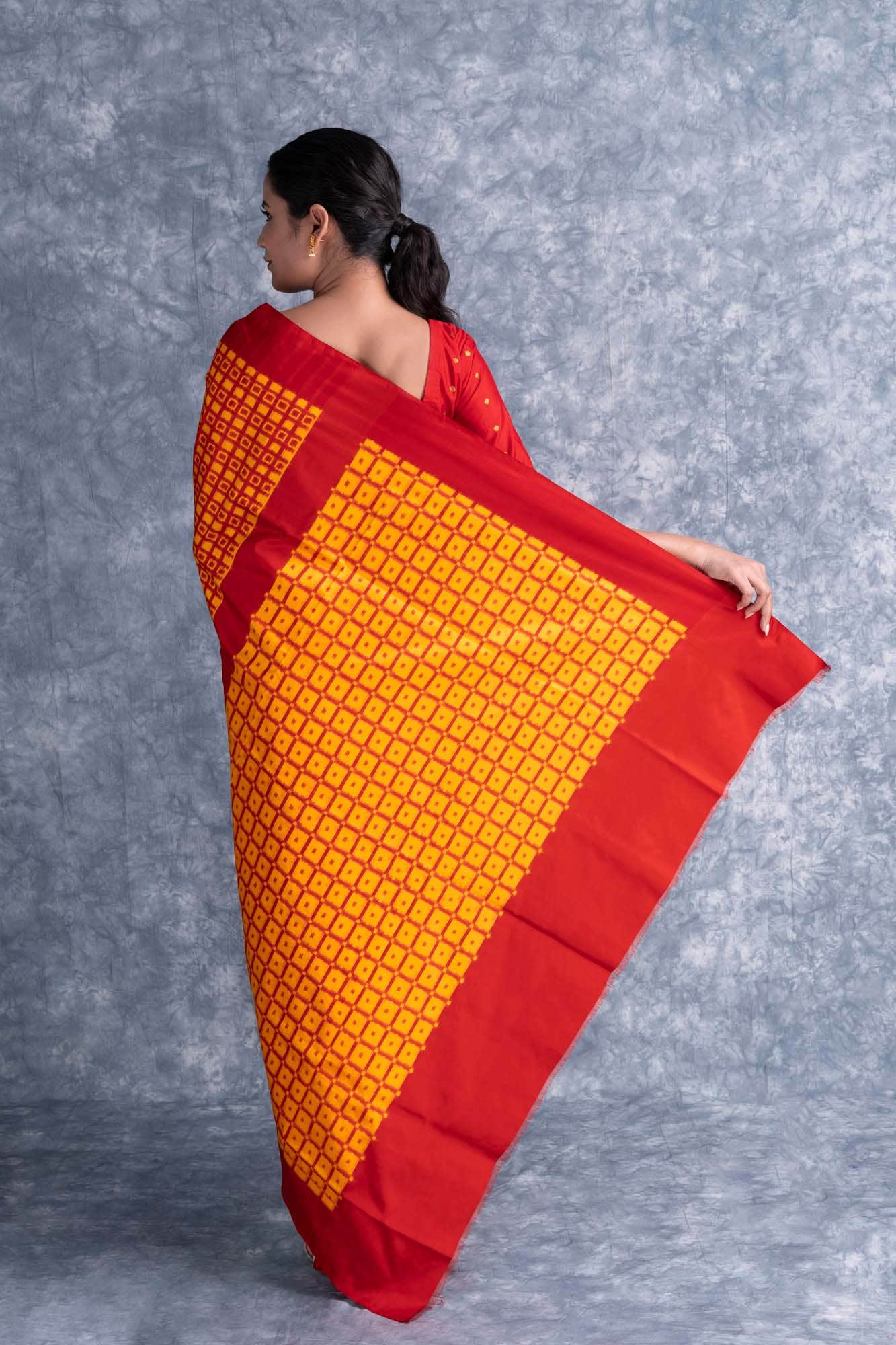 Yellow Pochampally Saree - Image 3