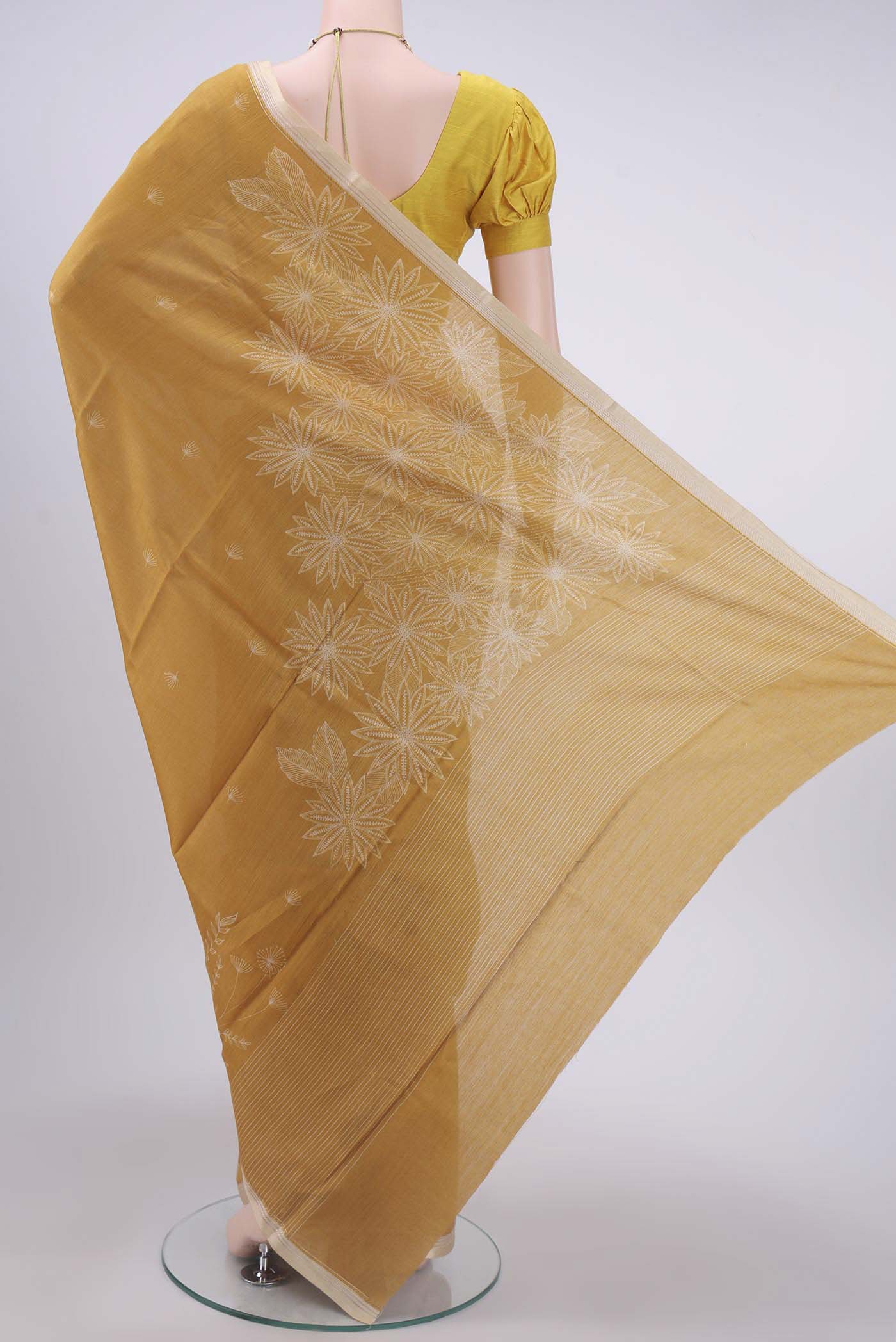 Yellow Tussar Silk Saree - Image 3